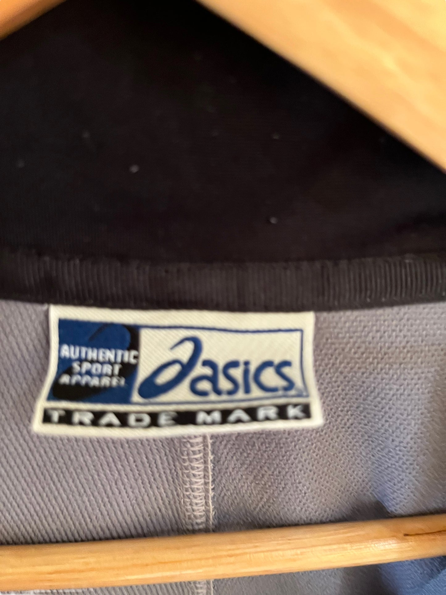 Veste asics grise (M)